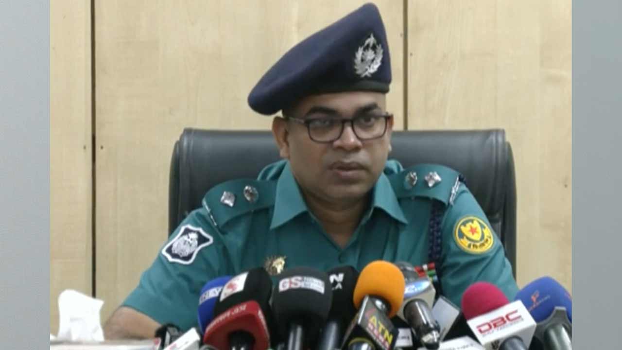 আ. লীগ ধরলেই পুরস্কারের খবর নিয়ে যা বলল পুলিশ